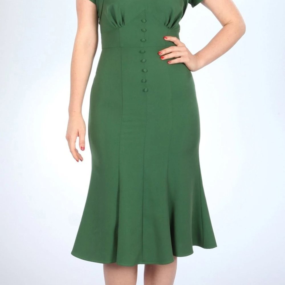 🌟STOP STARING! Holly Dress Green - Picture 2 of 3